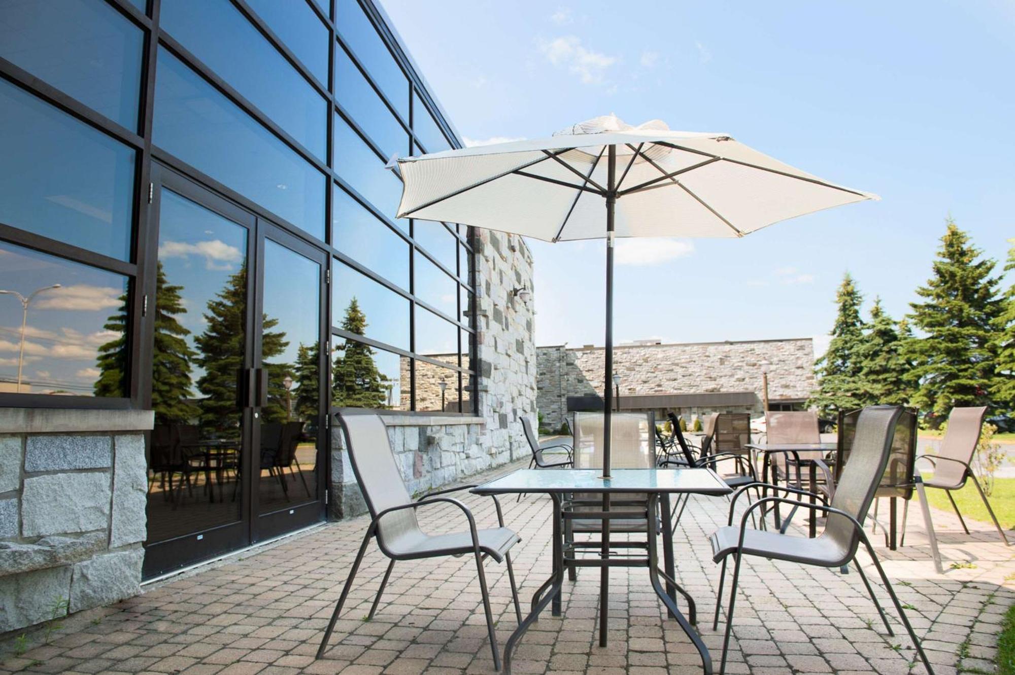 Hotel Le Victorin, An Ascend Hotel Collection Member Victoriaville Exteriör bild