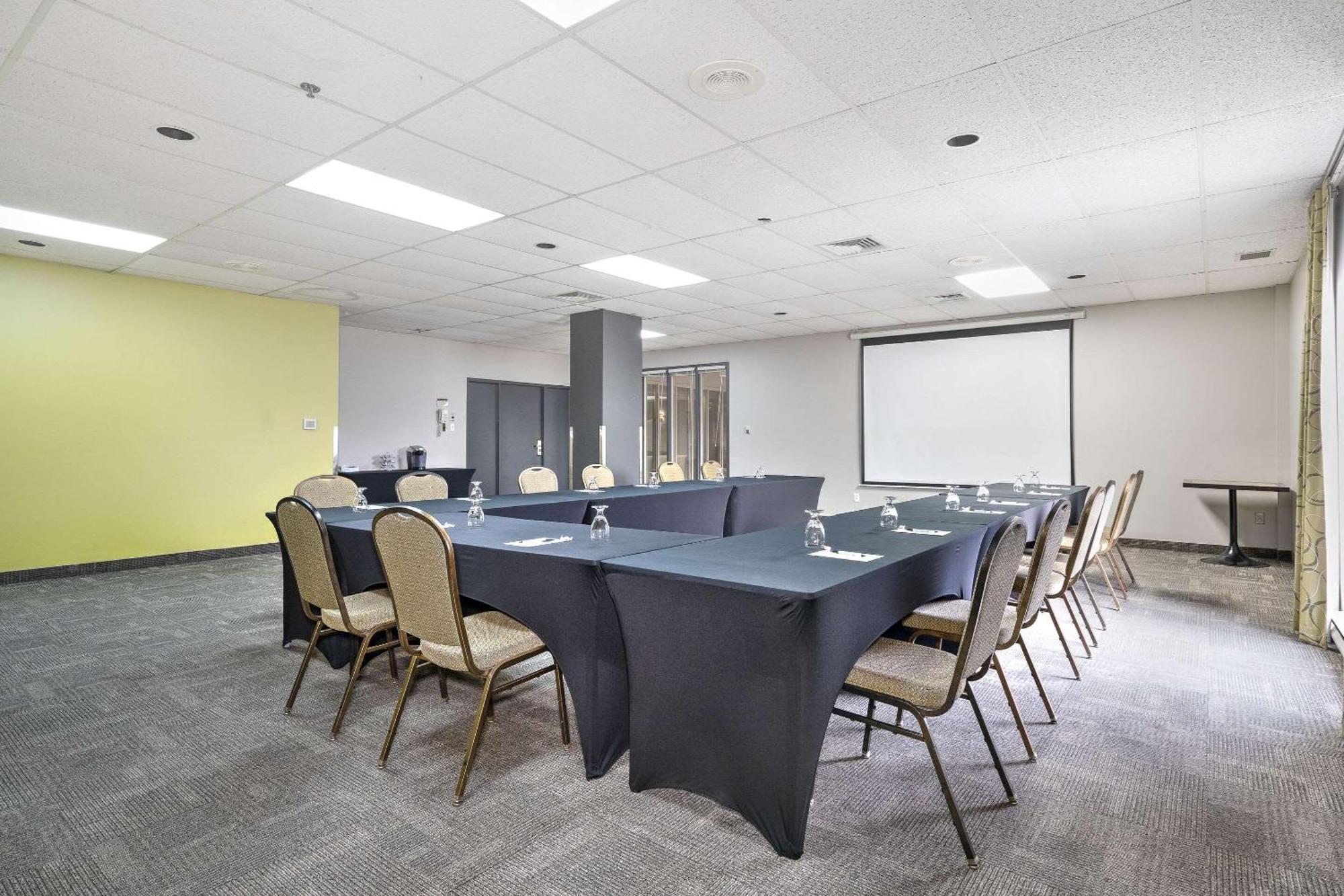 Hotel Le Victorin, An Ascend Hotel Collection Member Victoriaville Exteriör bild