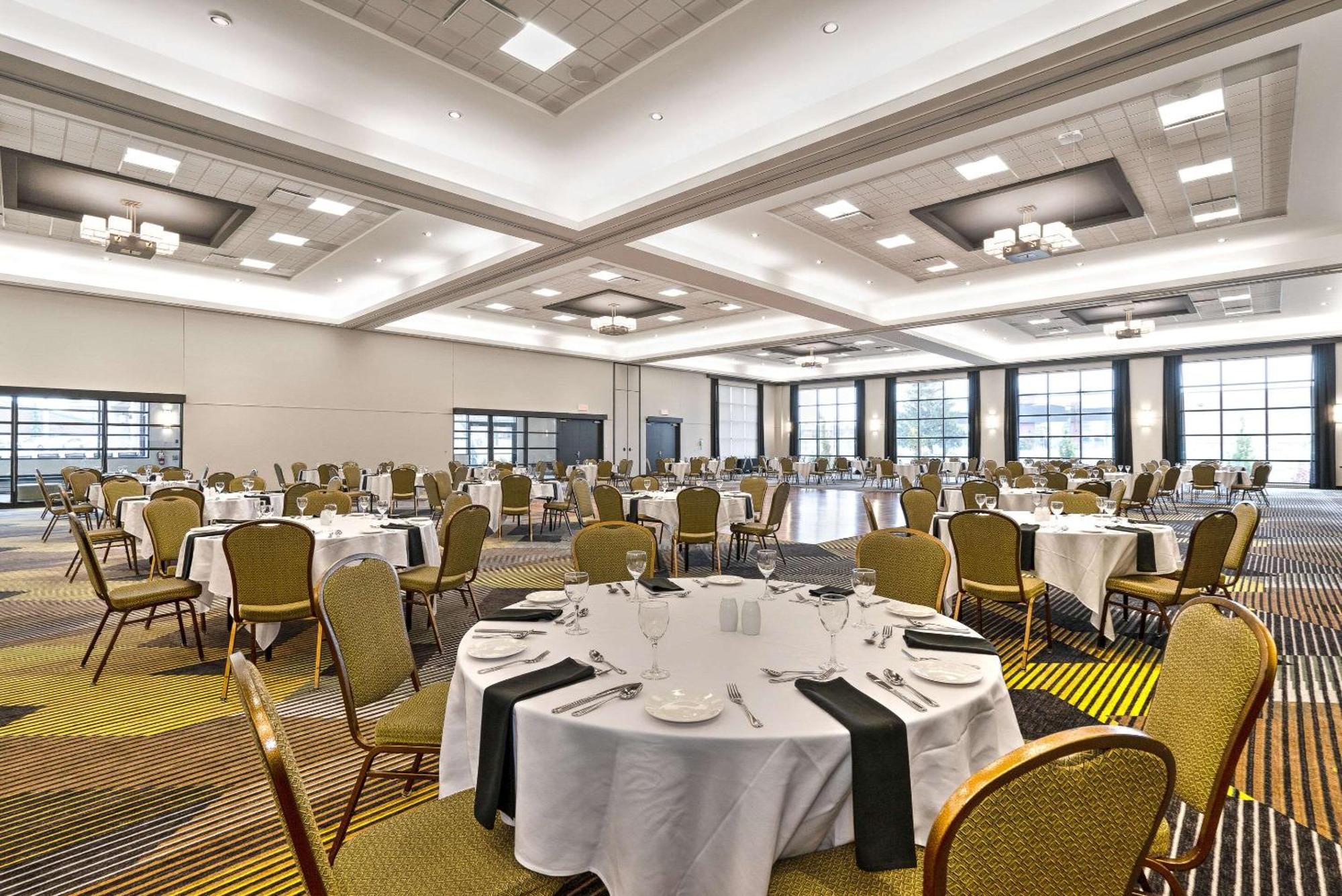 Hotel Le Victorin, An Ascend Hotel Collection Member Victoriaville Exteriör bild